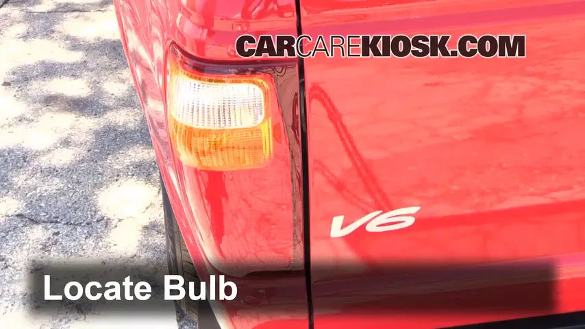2004 Mazda B3000 SE 3.0L V6 Lights
